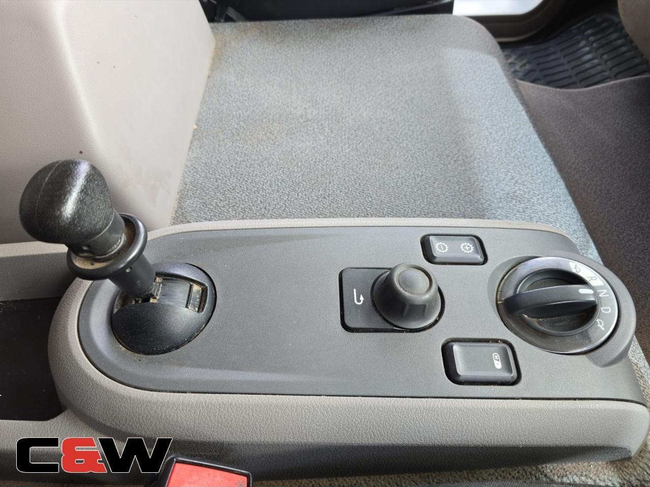 Vehicle image 25